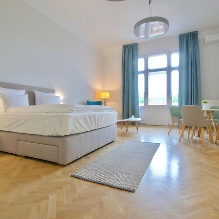 Europest Luxury Suites Будапеща Екстериор снимка