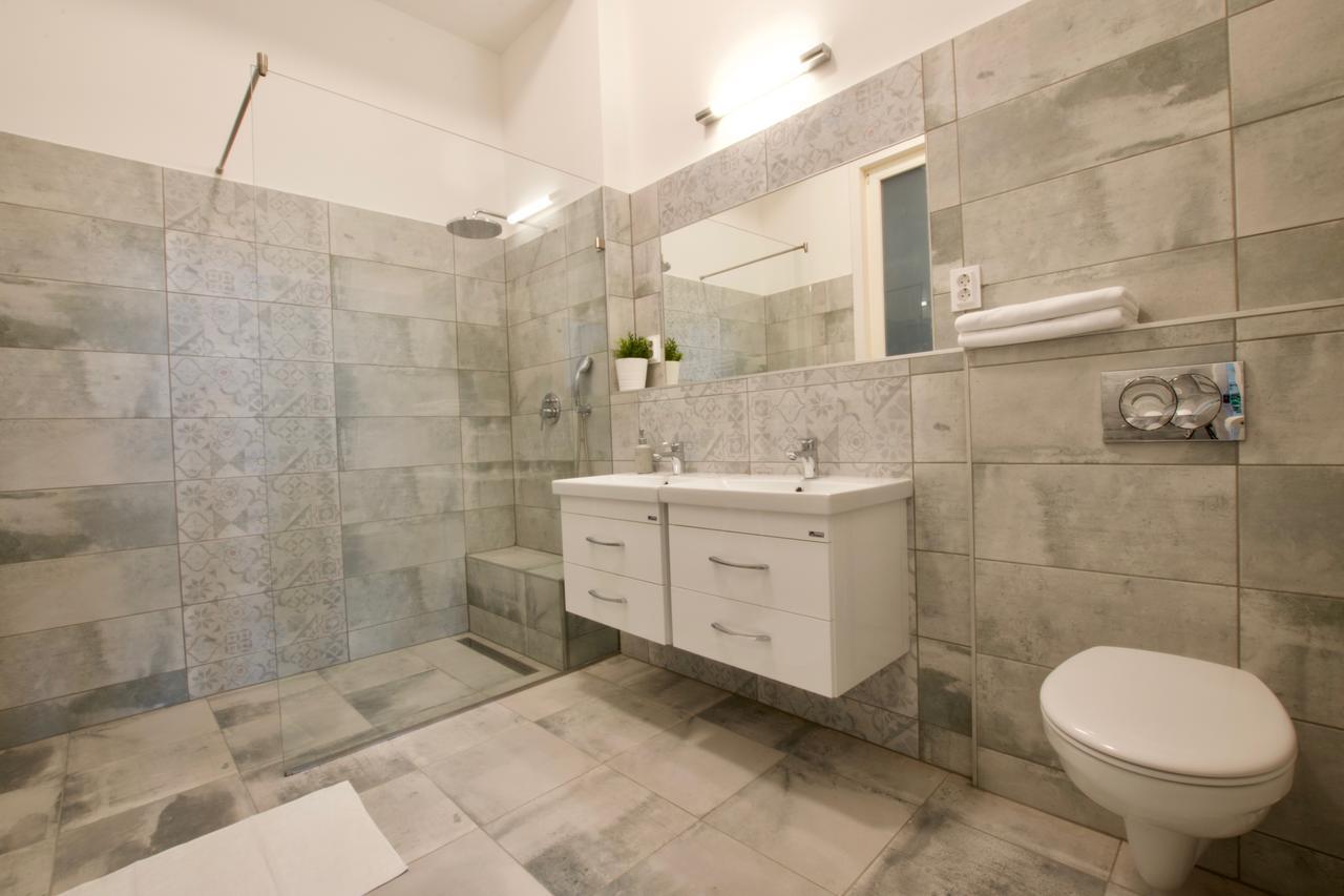 Europest Luxury Suites Будапеща Екстериор снимка