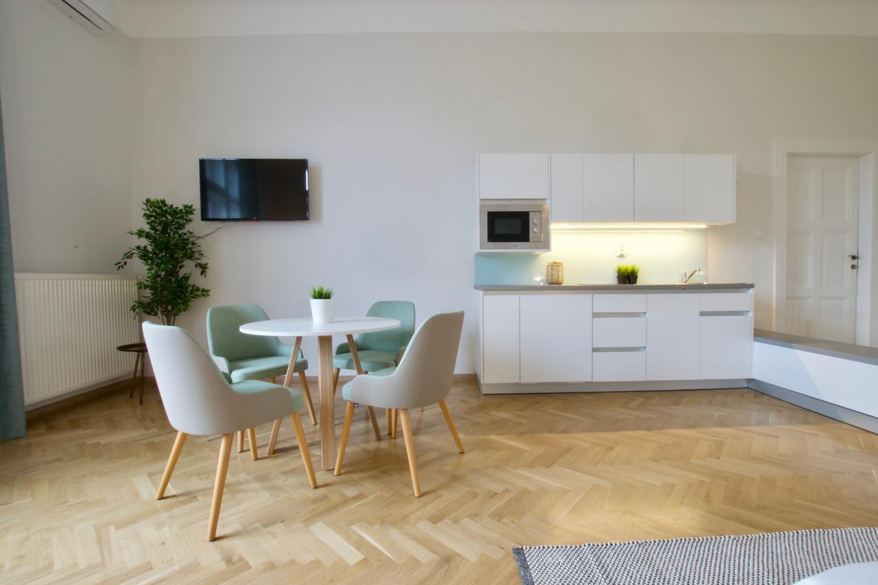 Europest Luxury Suites Будапеща Екстериор снимка