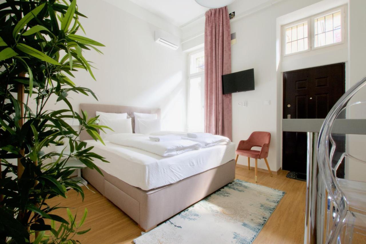 Europest Luxury Suites Будапеща Екстериор снимка