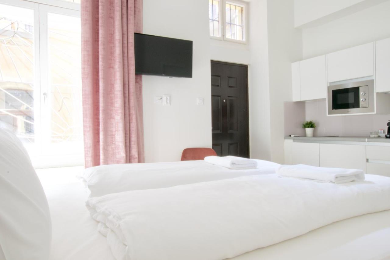 Europest Luxury Suites Будапеща Екстериор снимка