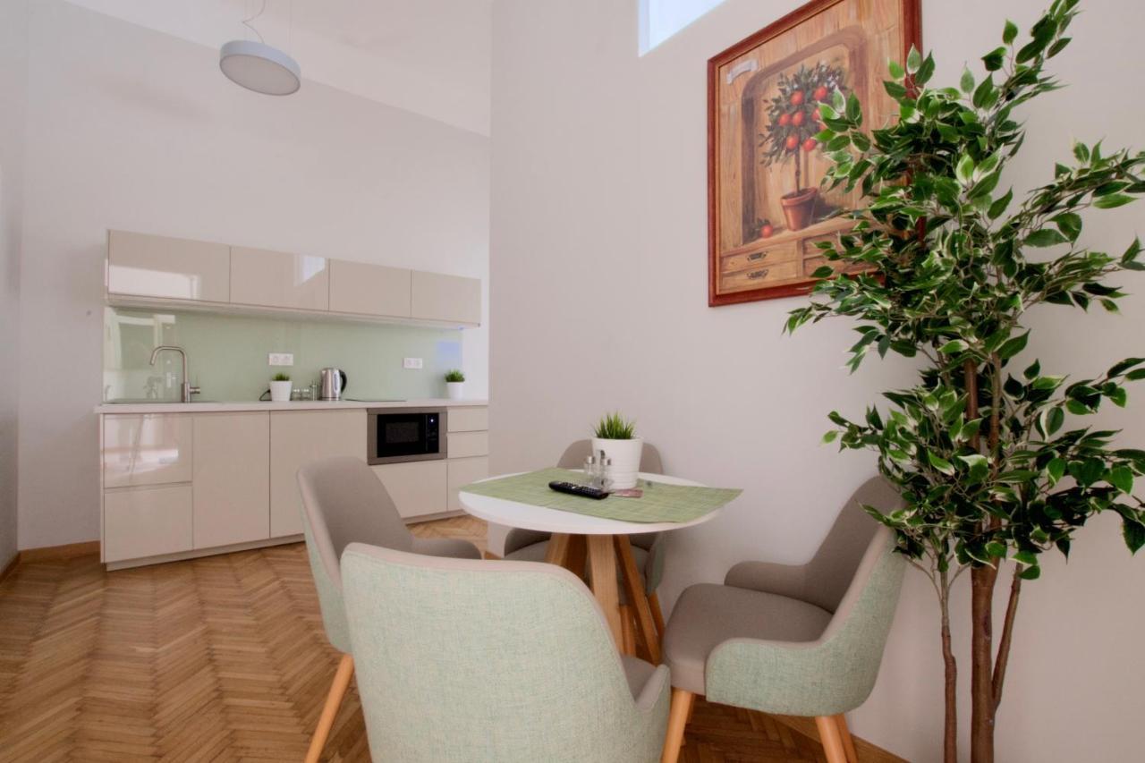 Europest Luxury Suites Будапеща Екстериор снимка